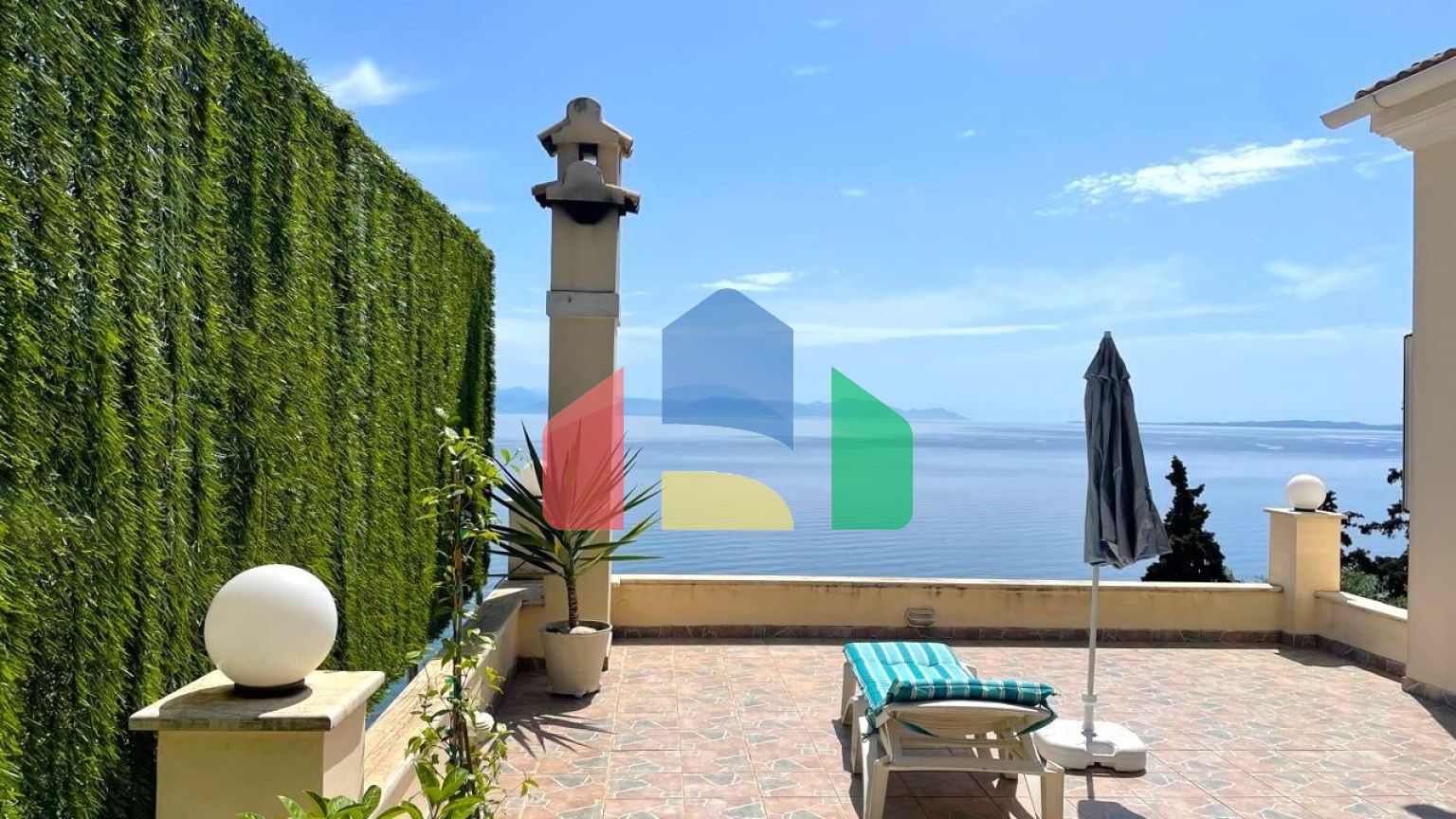 Продаж - Вілла 255 m² на о. Корфу