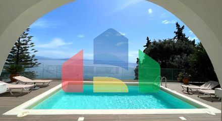 Продаж - Вілла 255 m² на о. Корфу