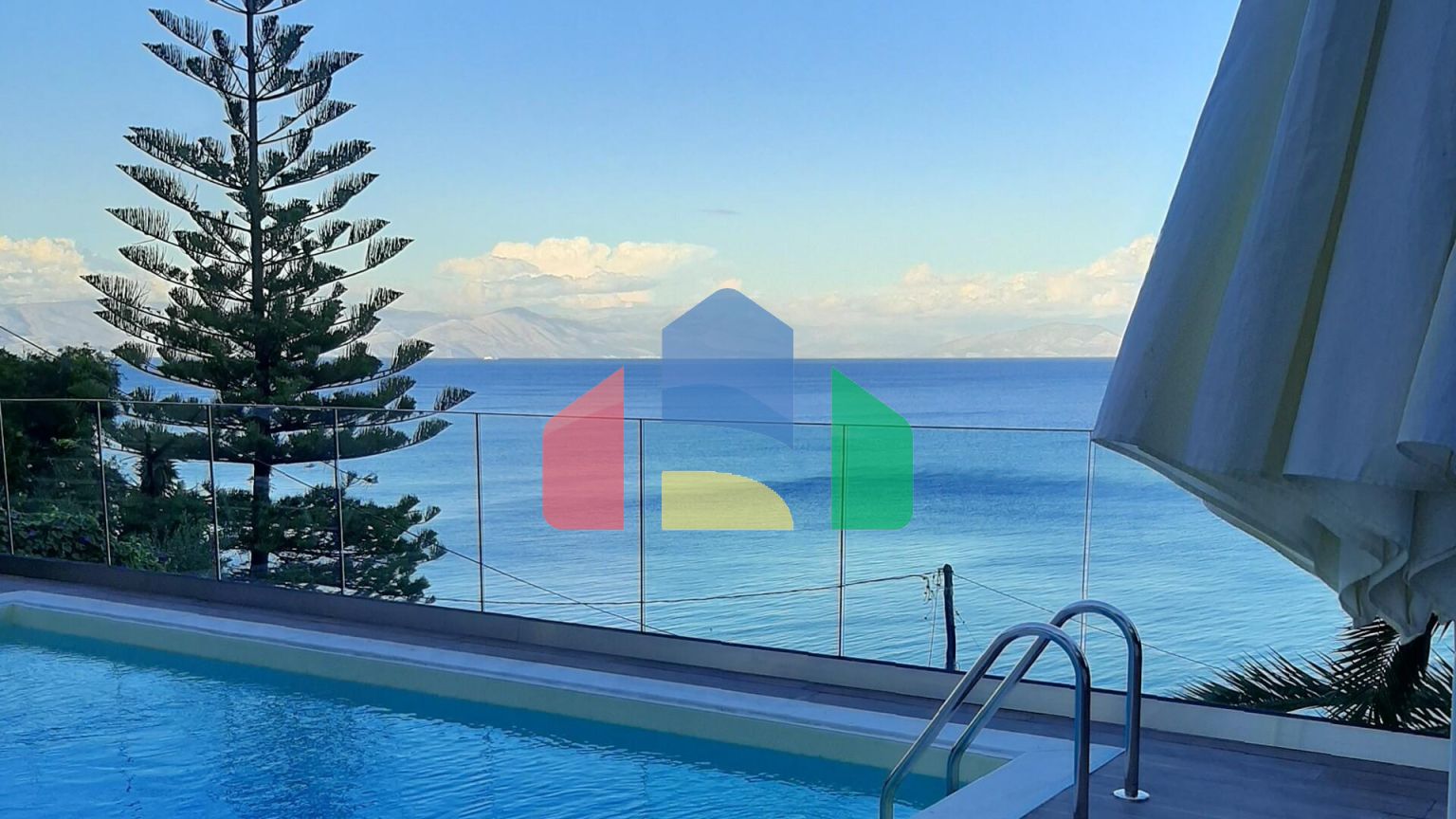 Продаж - Вілла 255 m² на о. Корфу