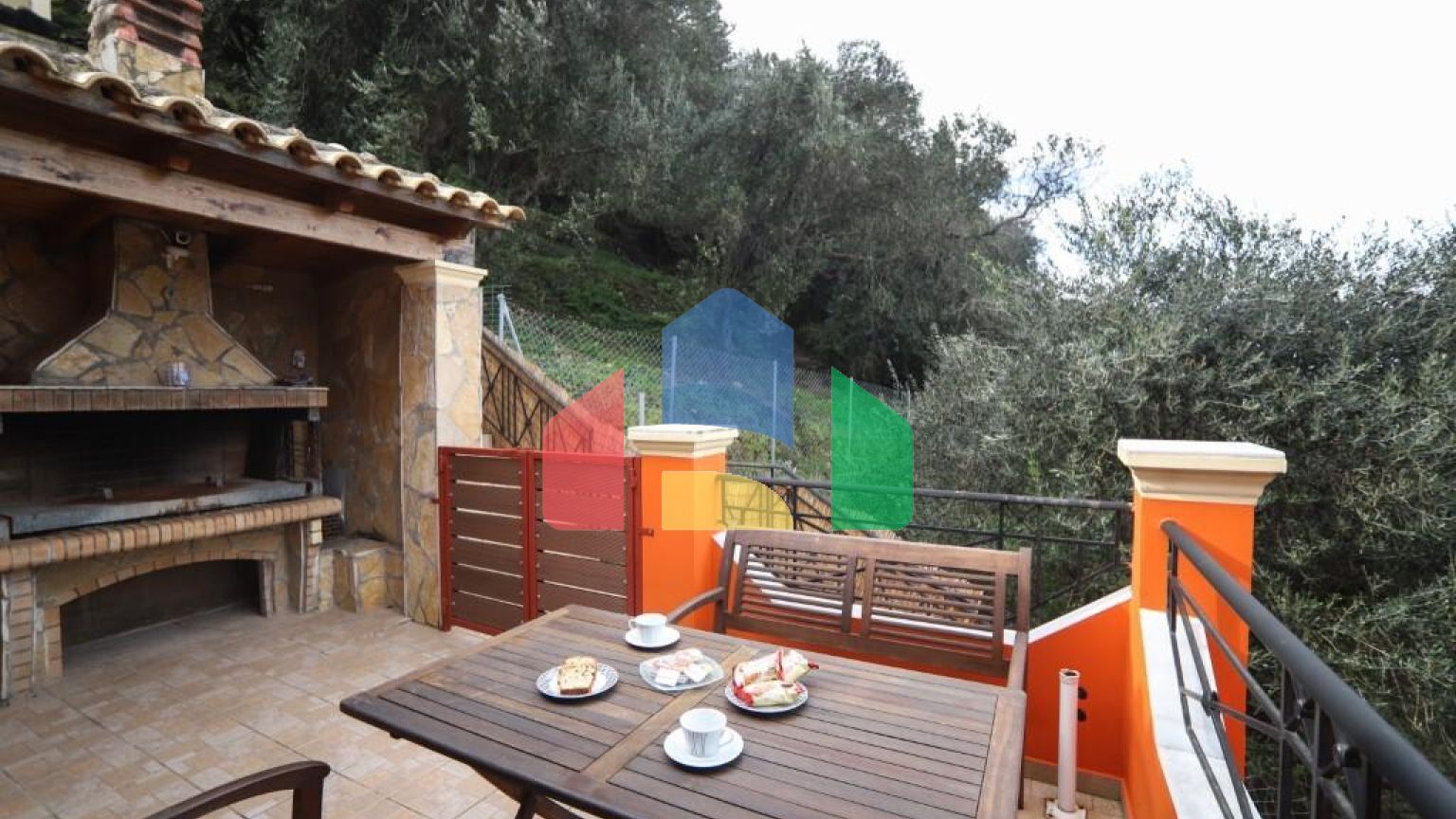 Продаж - Котедж 160 m² на о. Корфу