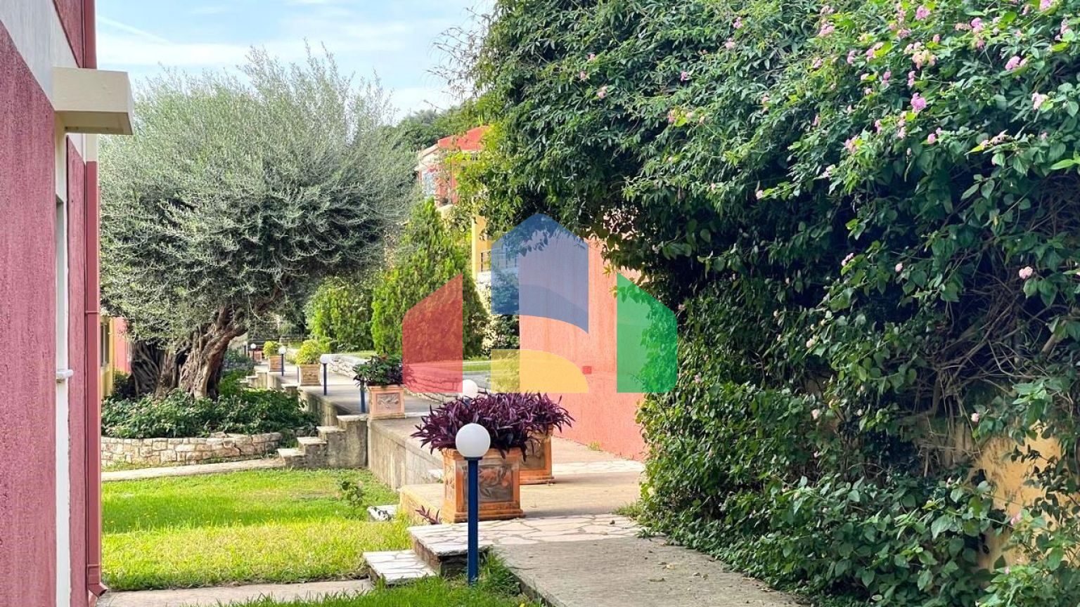 Продажа - Квартира 56 m² на о. Корфу