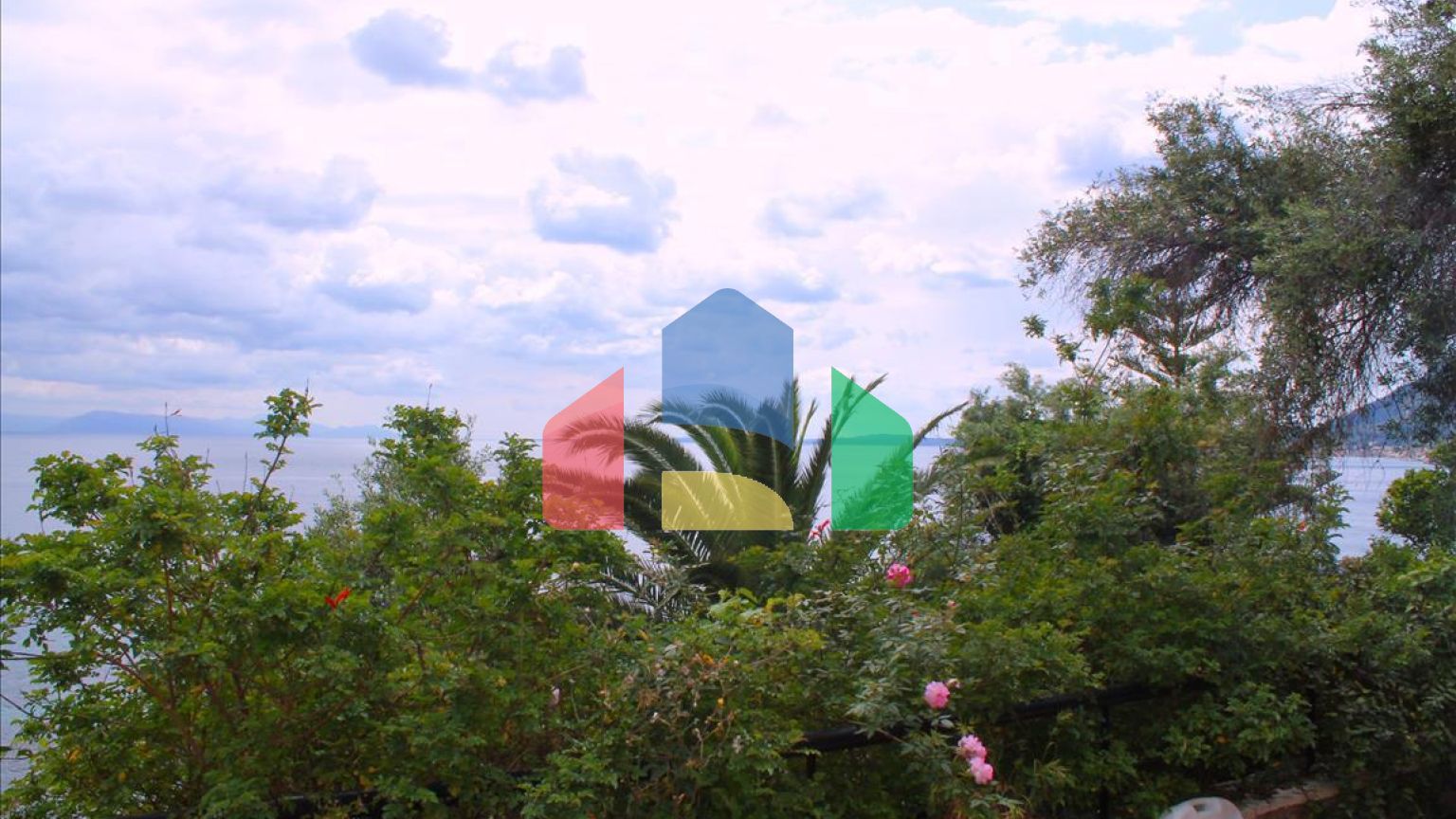 Продажа - Коттедж 240 m² на о. Корфу