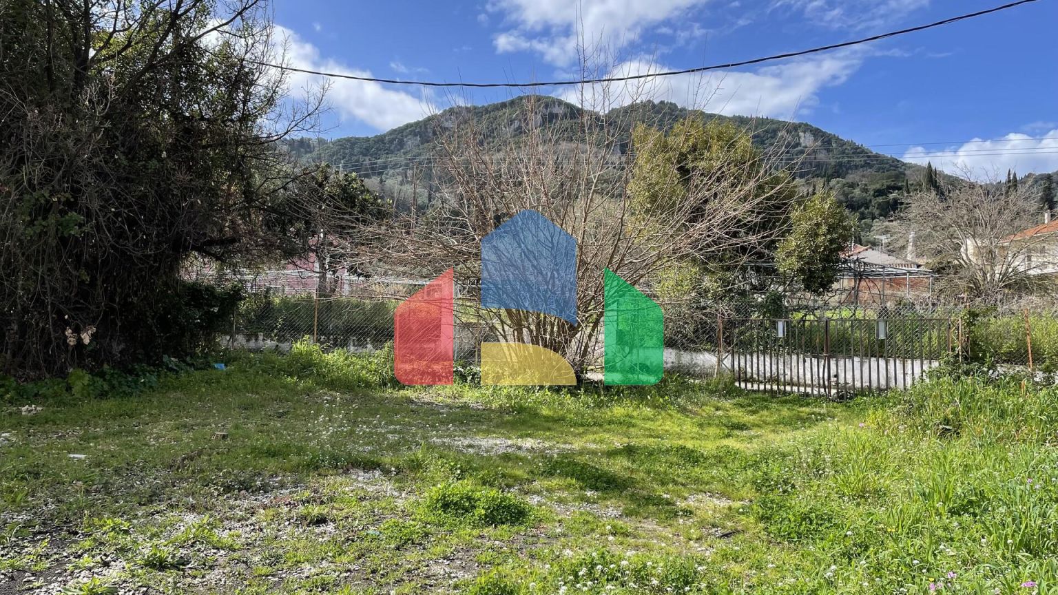 Продаж - Котедж 365 m² на о. Корфу