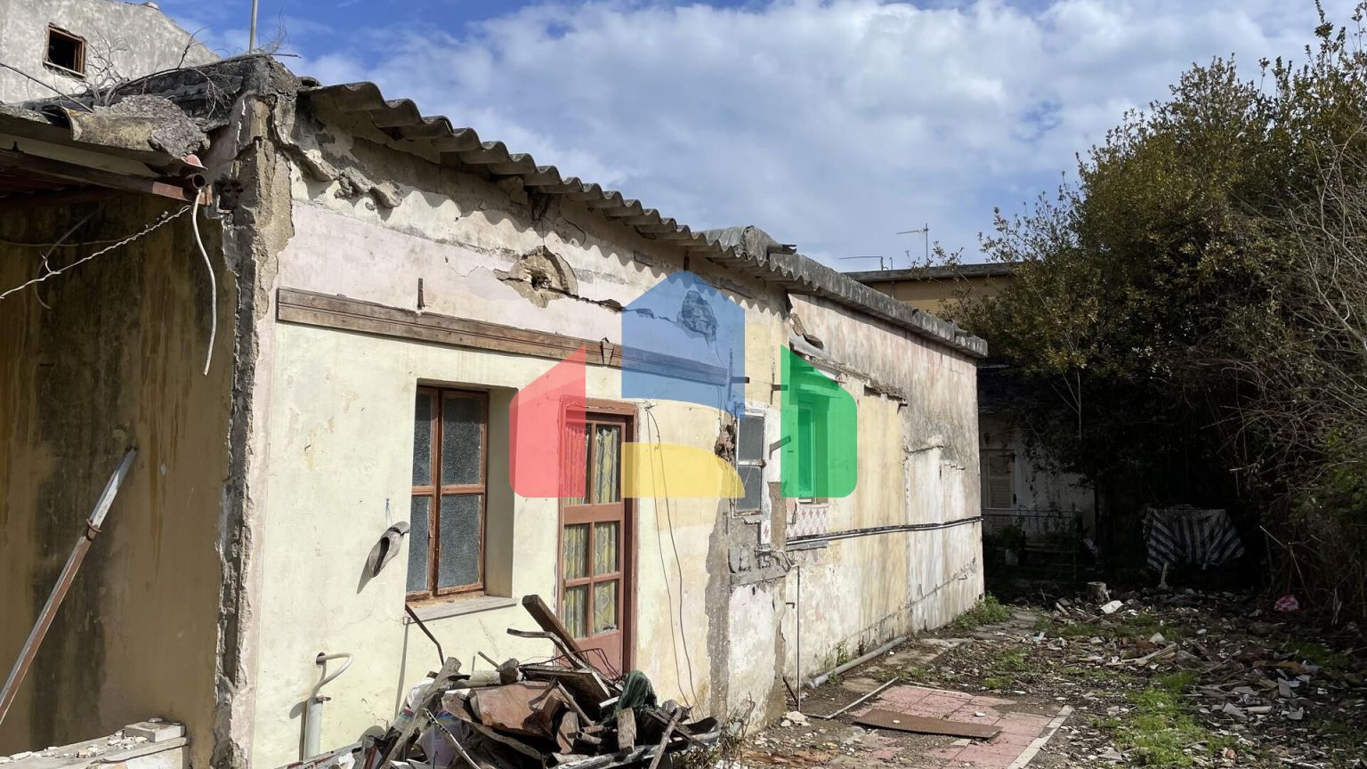 Продаж - Котедж 365 m² на о. Корфу