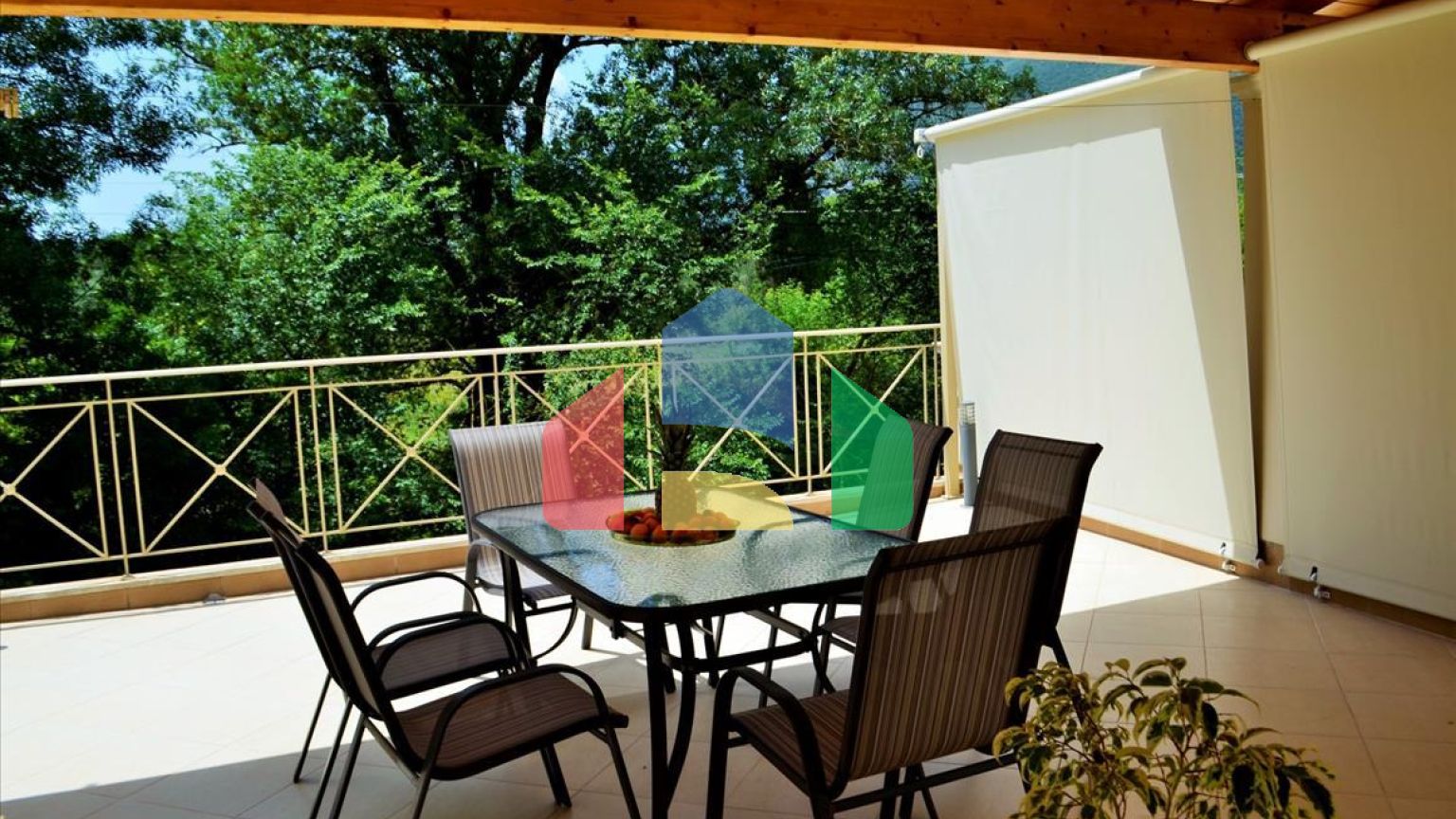 Продажа - Коттедж 161 m² на о. Корфу