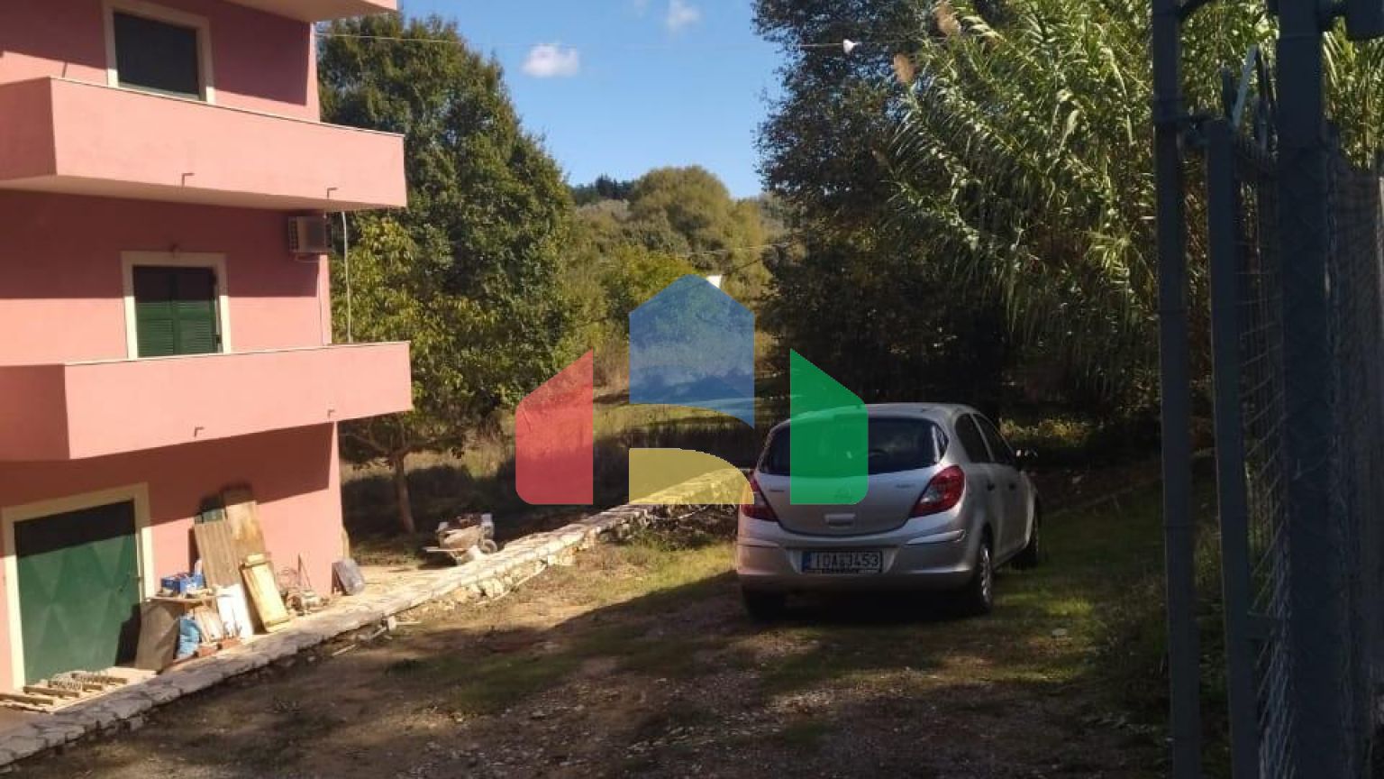 Продаж - Котедж 400 m² на о. Корфу