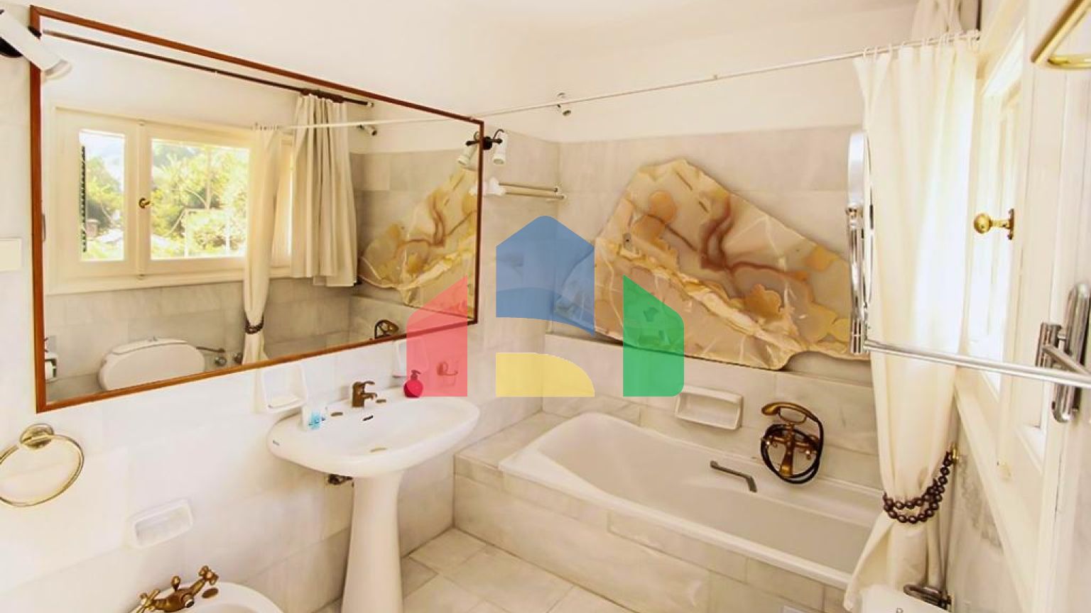 Продажа - Вилла 250 m² на о. Корфу