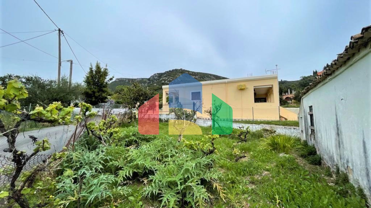 Продаж - Котедж 70 m² на о. Корфу