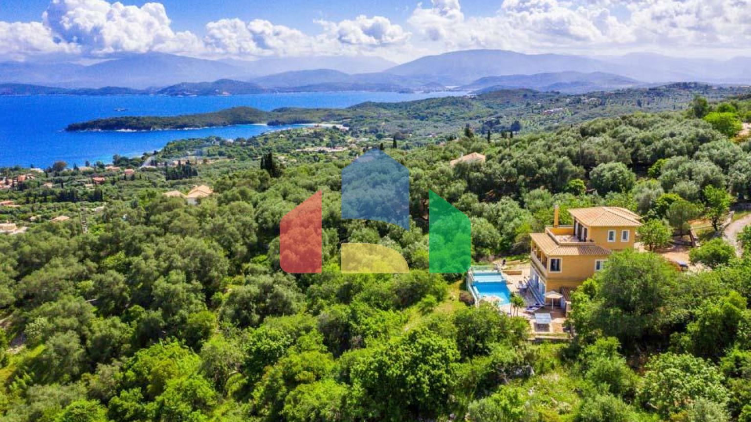 Продажа - Вилла 240 m² на о. Корфу