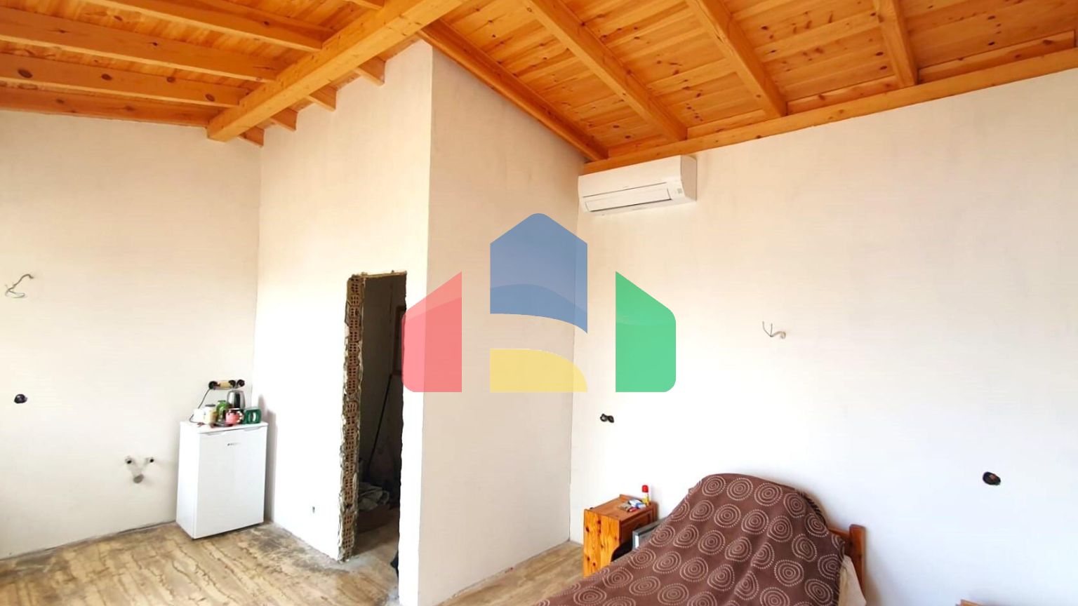 Продаж - Котедж 72 m² на о. Корфу