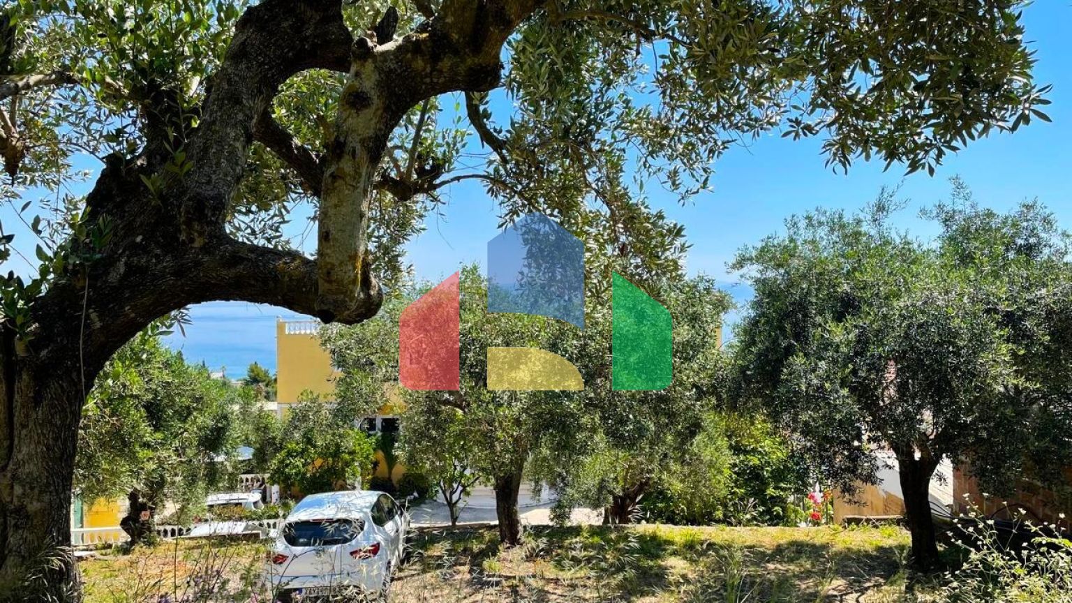 Продажа - Земельный участок 1100 m² на о. Корфу