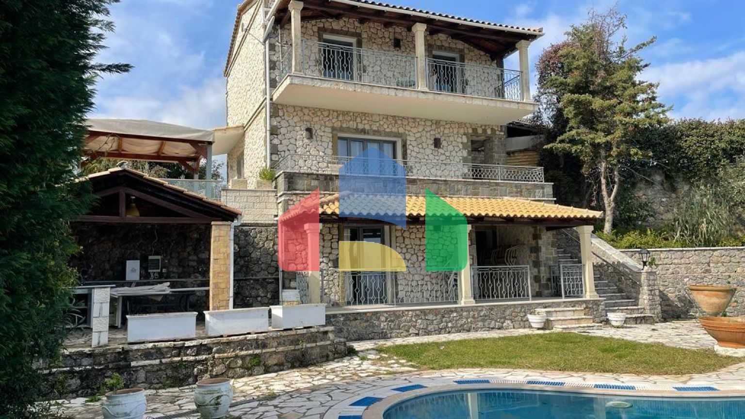 Продаж - Вілла 153 m² на о. Корфу