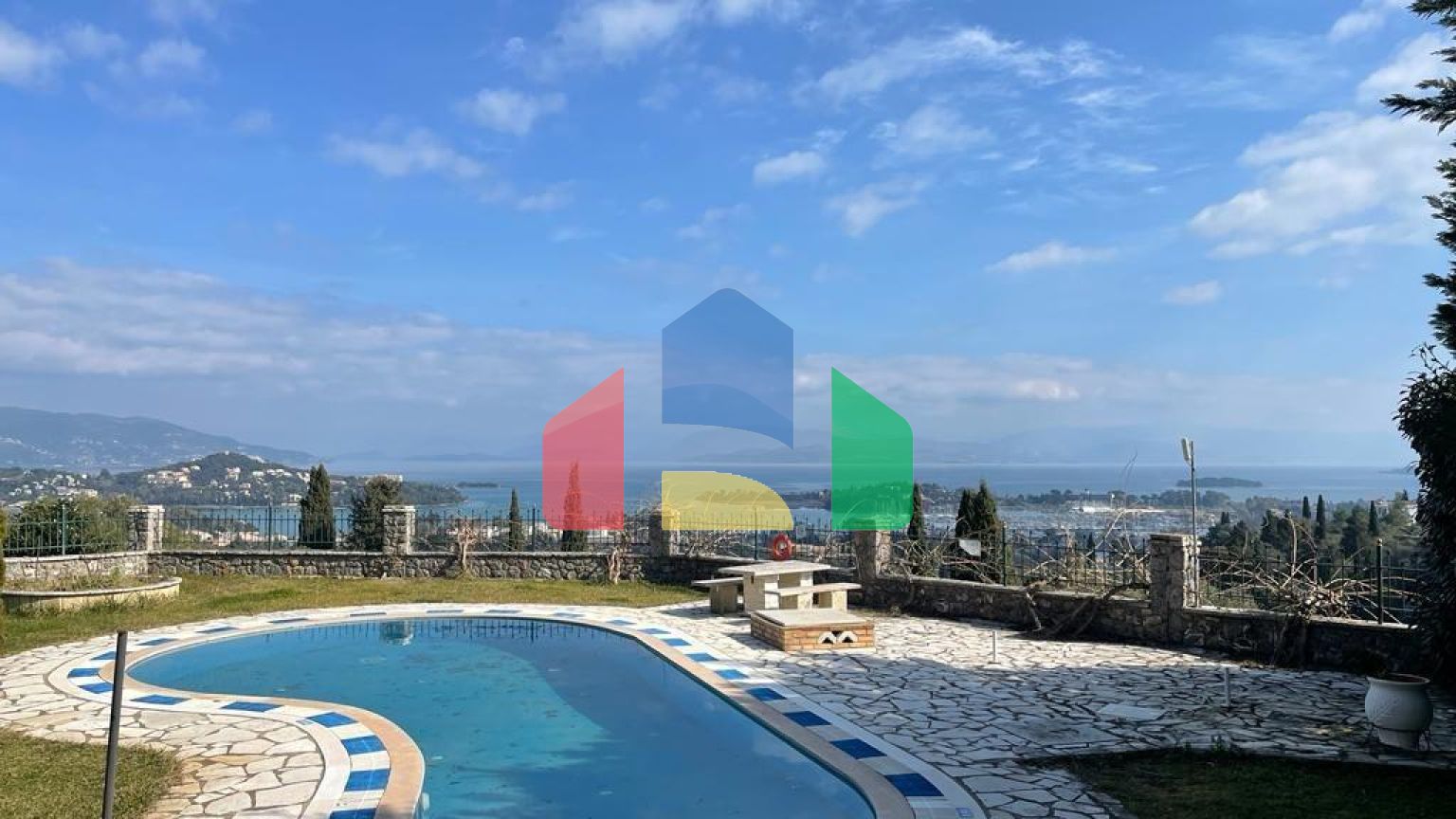 Продаж - Вілла 153 m² на о. Корфу