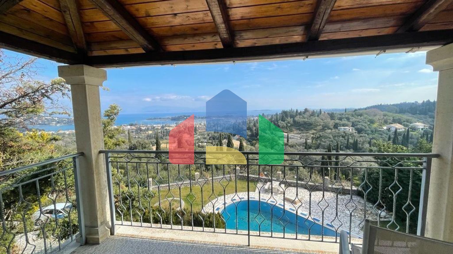 Продаж - Вілла 153 m² на о. Корфу