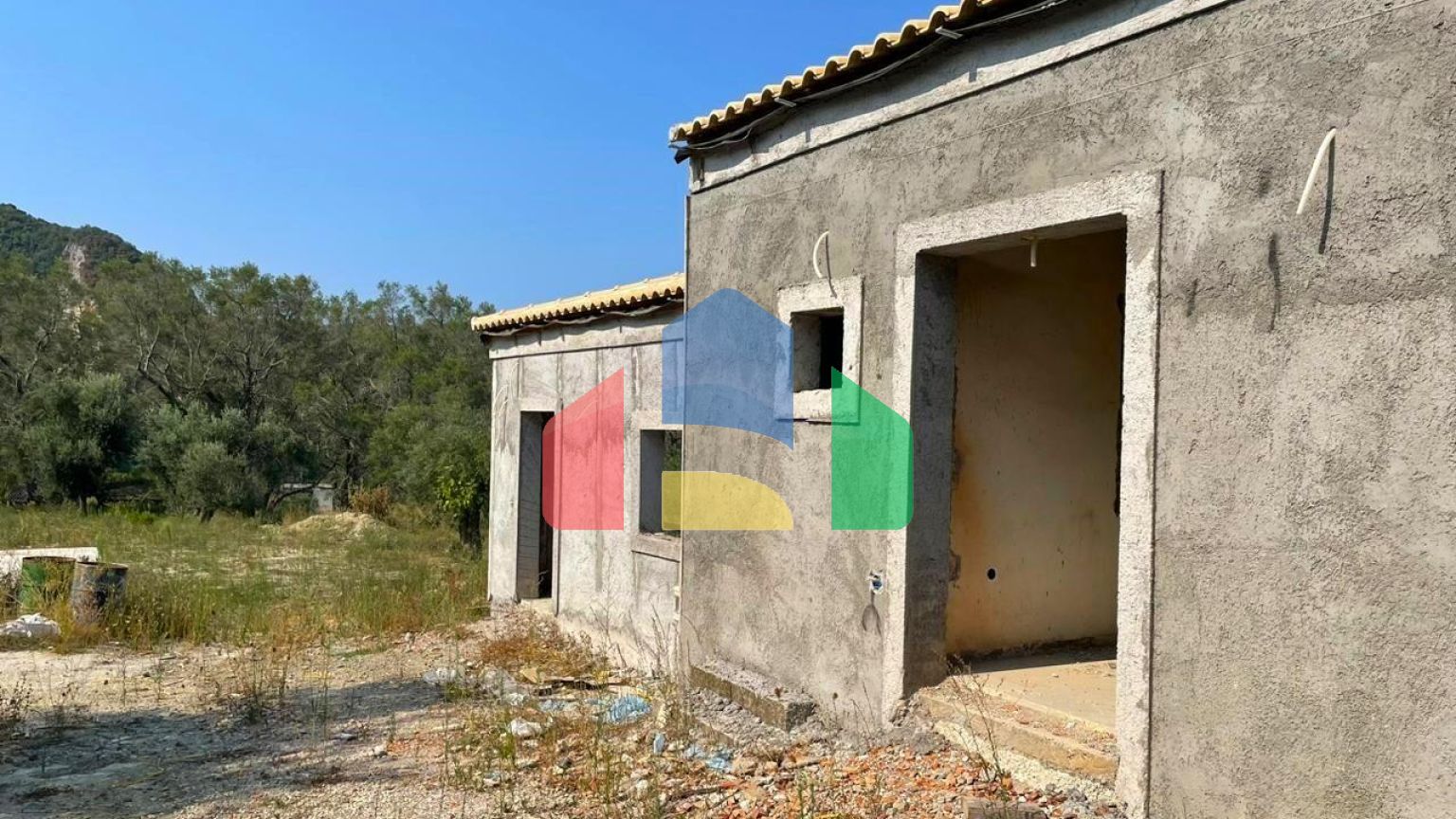 Продажа - Коттедж 115 m² на о. Корфу