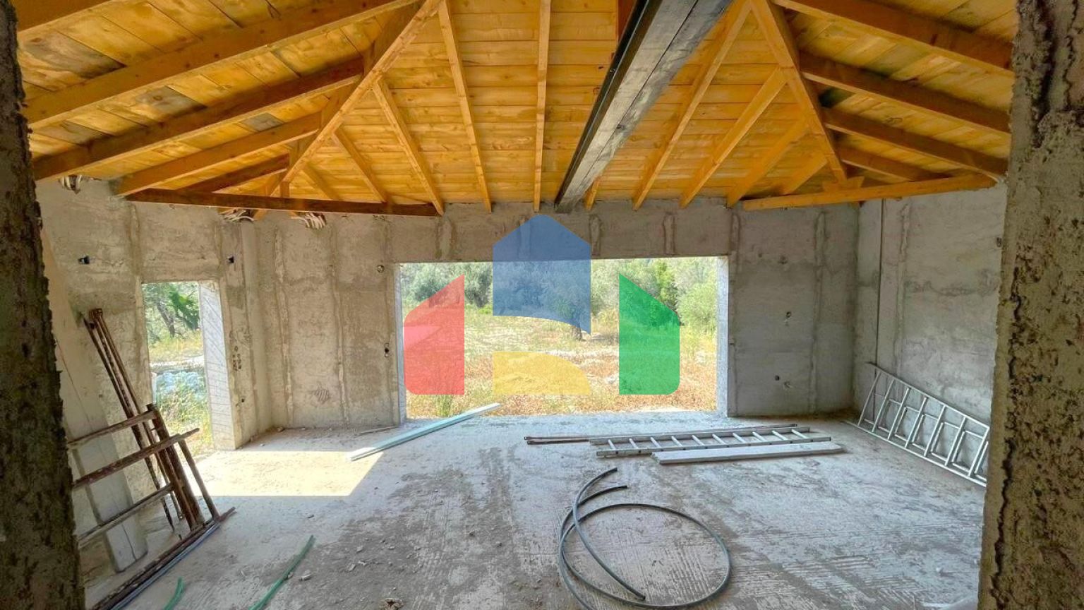 Продажа - Коттедж 115 m² на о. Корфу