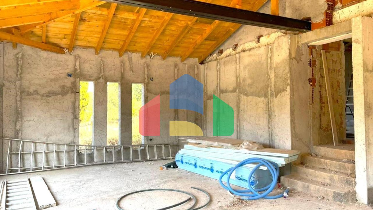 Продажа - Коттедж 115 m² на о. Корфу