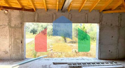 Продажа - Коттедж 115 m² на о. Корфу