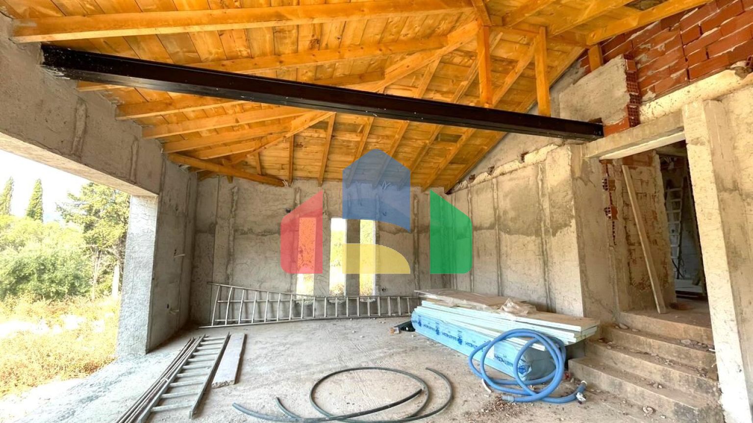 Продажа - Коттедж 115 m² на о. Корфу