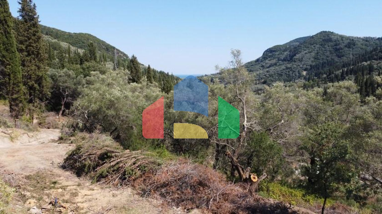 Продажа - Земельный участок 8500 m² на о. Корфу