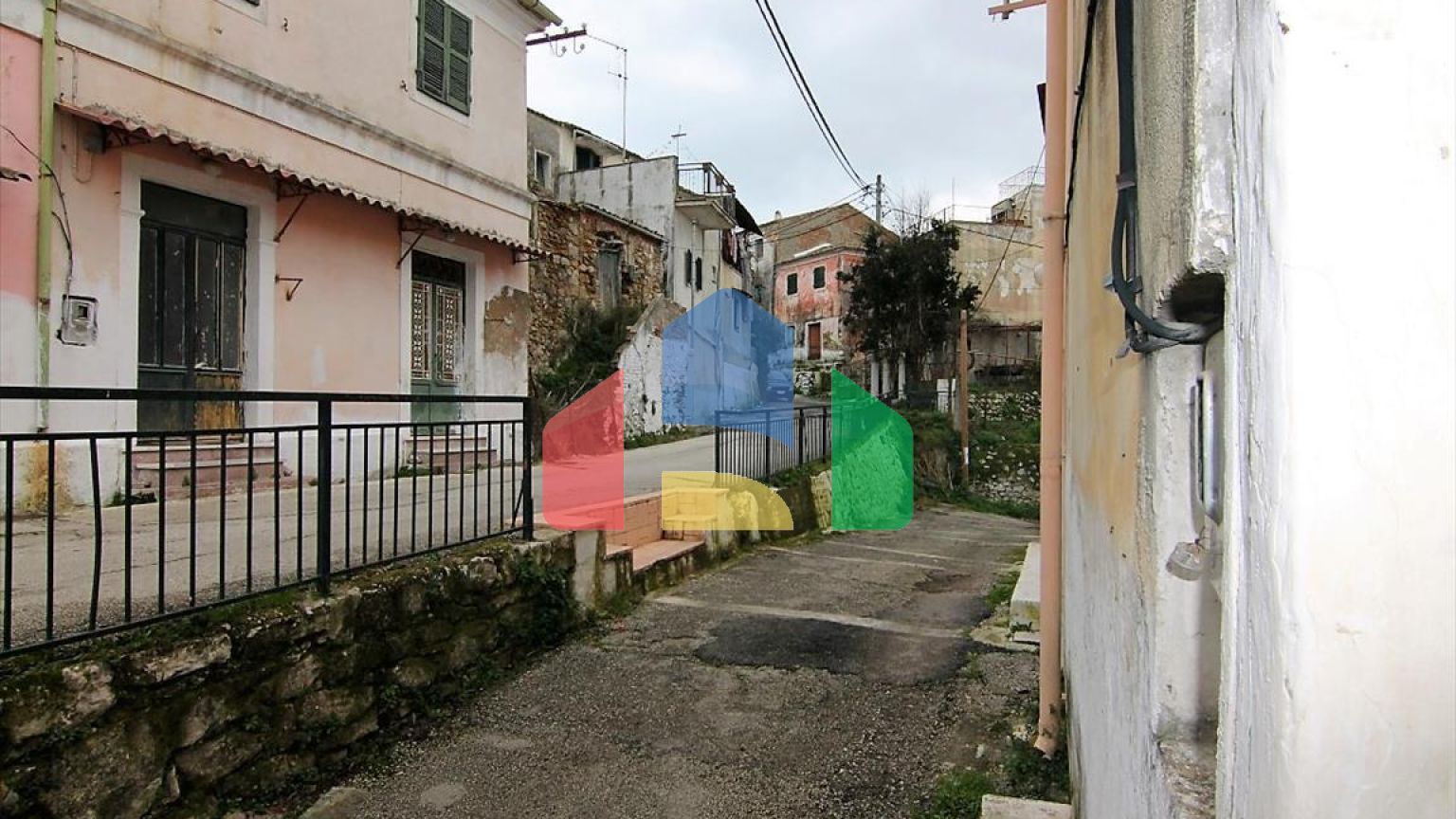 Продажа - Таунхаус 80 m² на о. Корфу