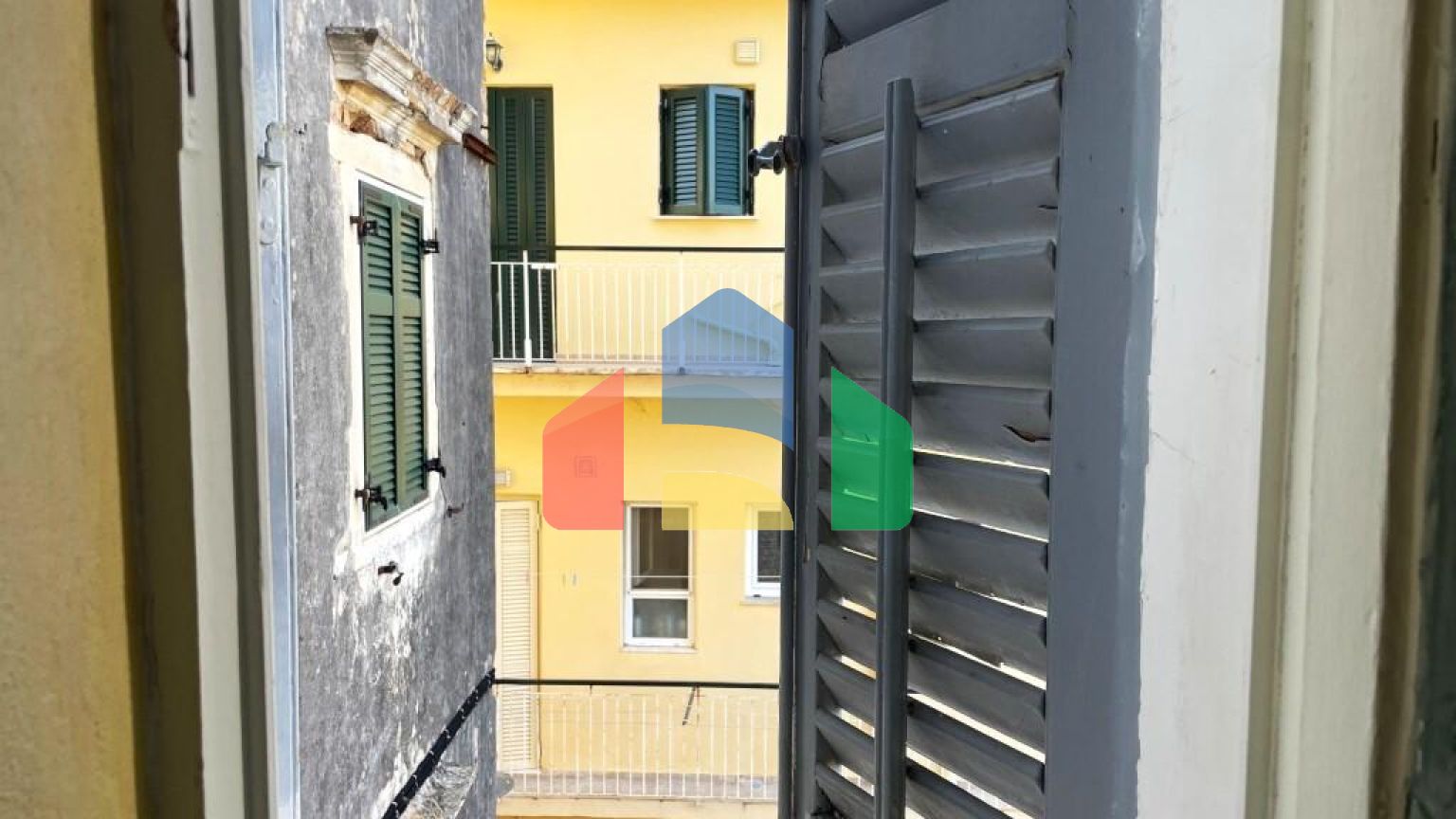 Продаж - Квартира 40 m² на о. Корфу