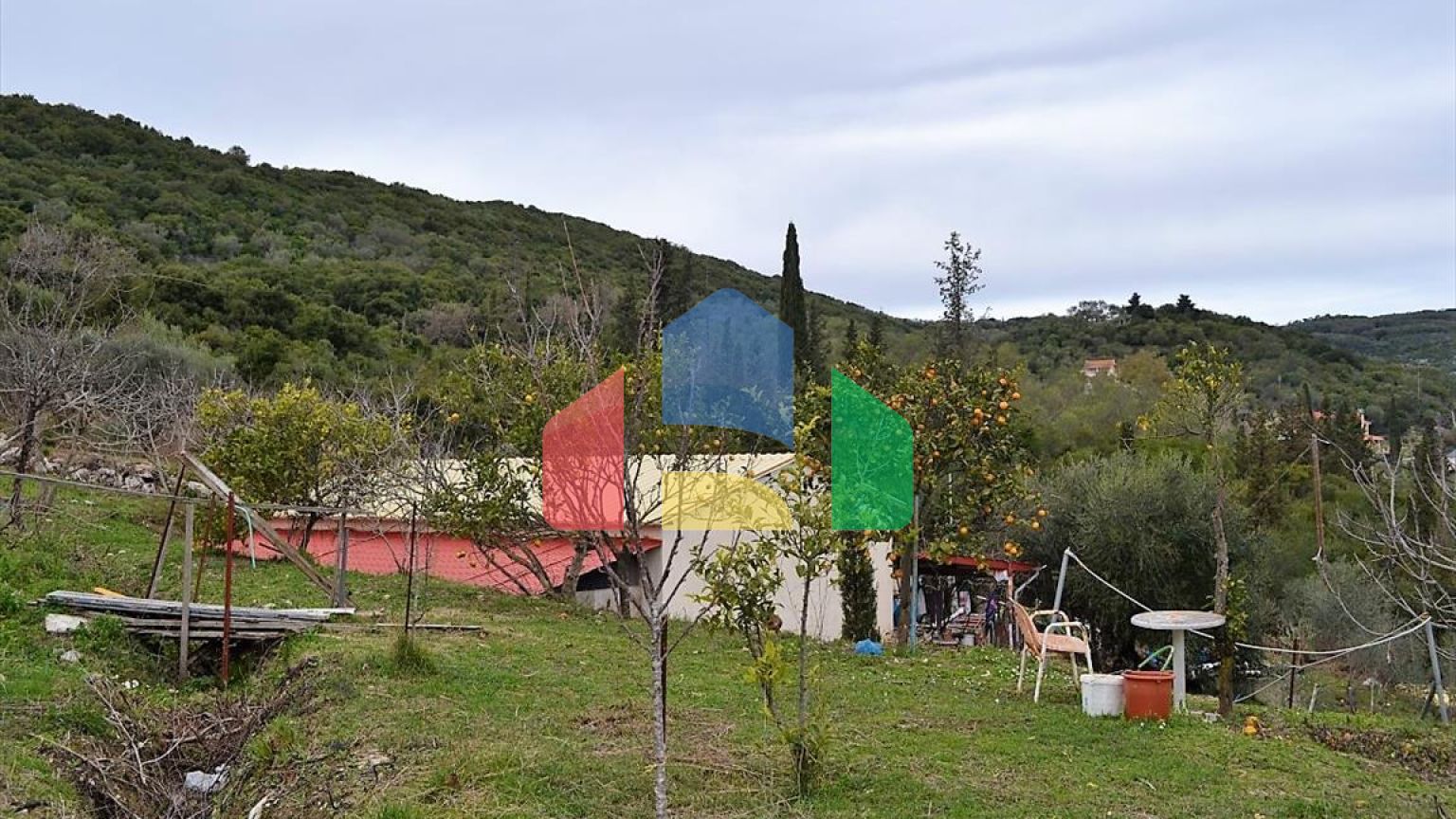 Продажа - Земельный участок 21000 m² на о. Корфу