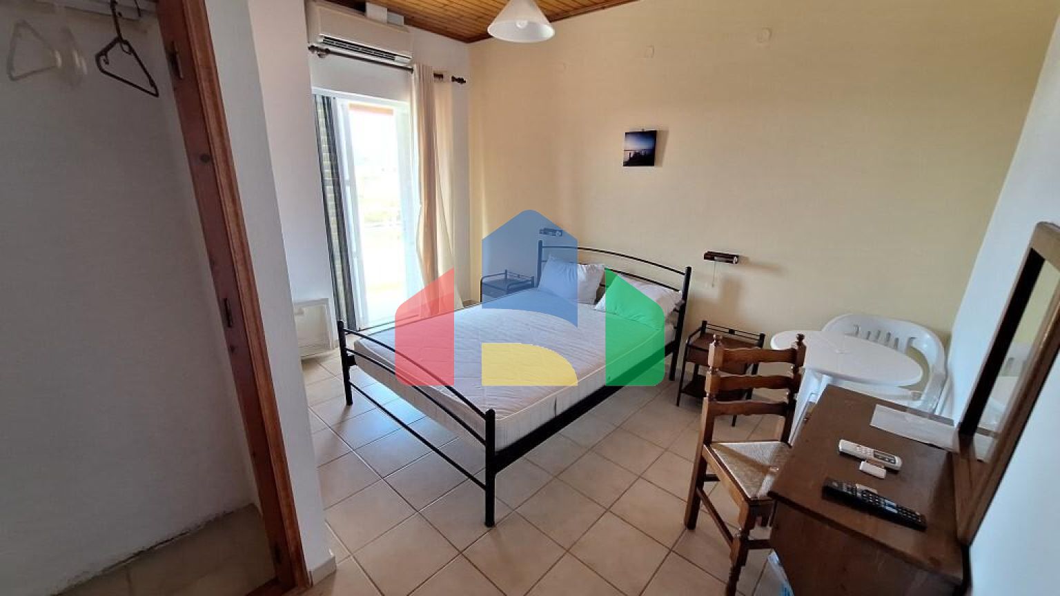 Продаж - Готель 440 m² на о. Корфу