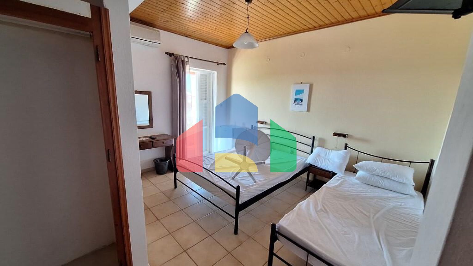 Продаж - Готель 440 m² на о. Корфу