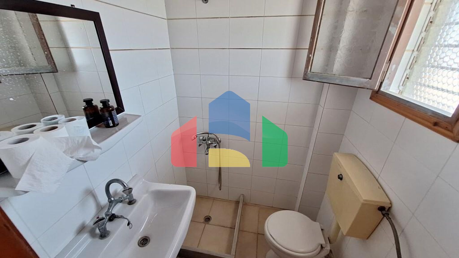 Продаж - Готель 440 m² на о. Корфу