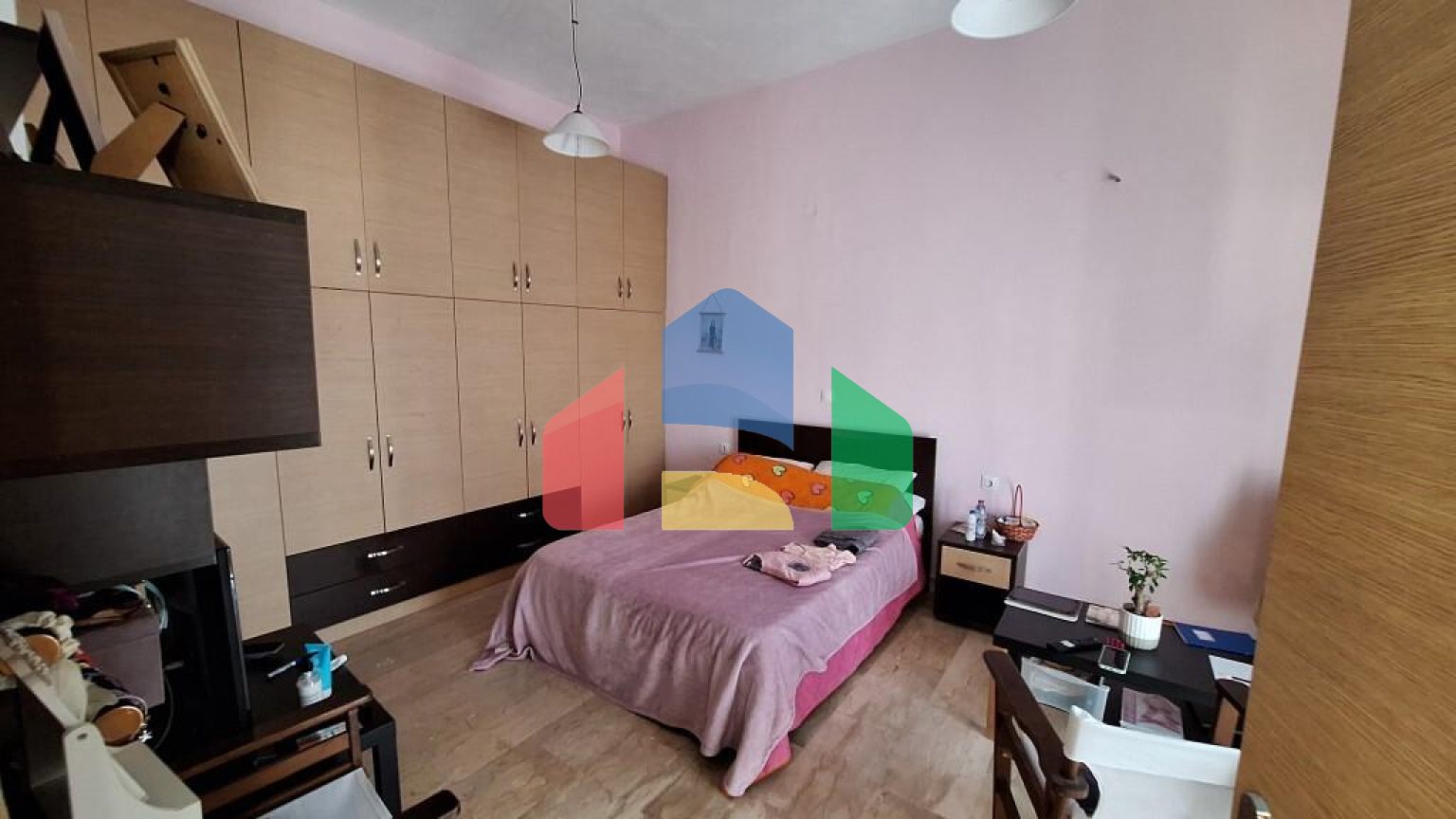 Продаж - Готель 440 m² на о. Корфу