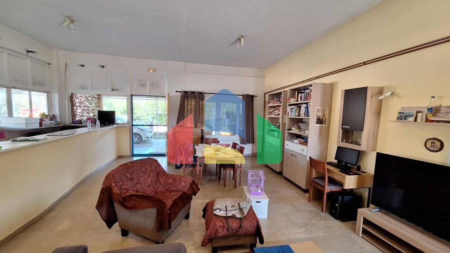 Продаж - Готель 440 m² на о. Корфу