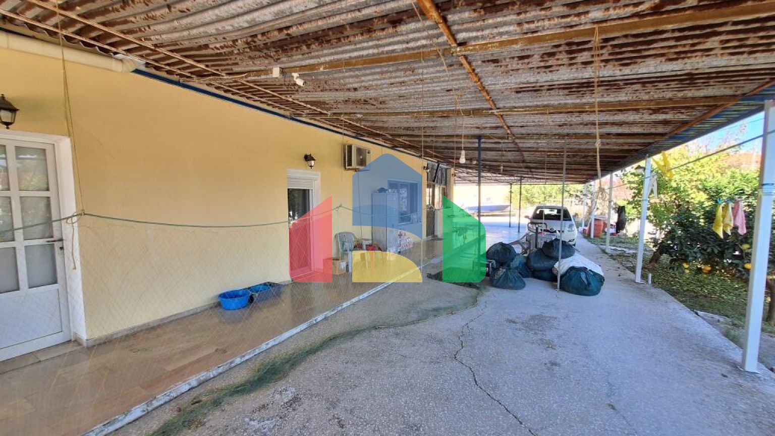 Продаж - Готель 440 m² на о. Корфу