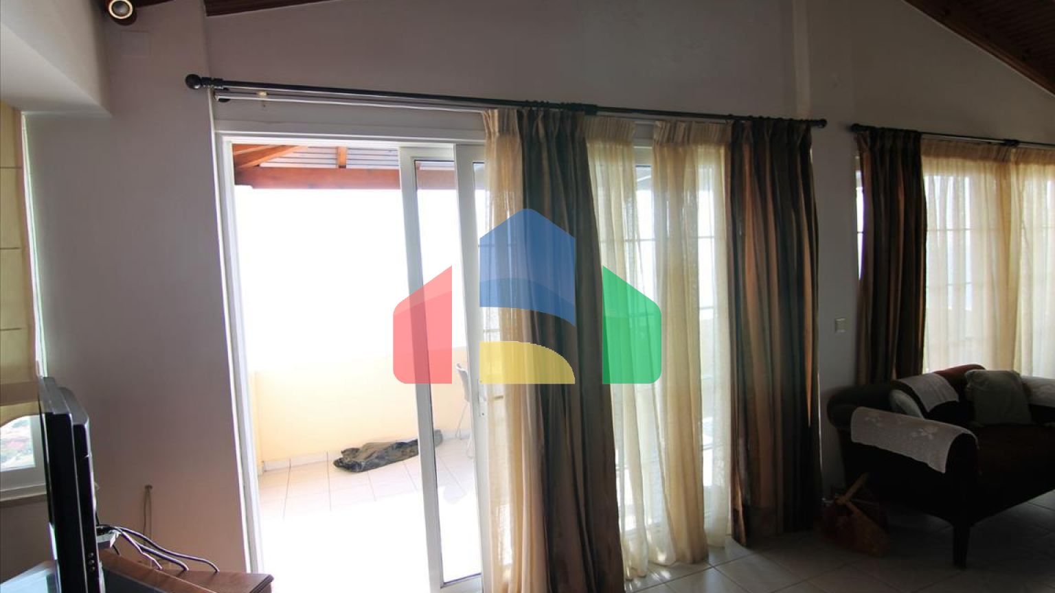 Продажа - Гостиница 550 m² на о. Корфу