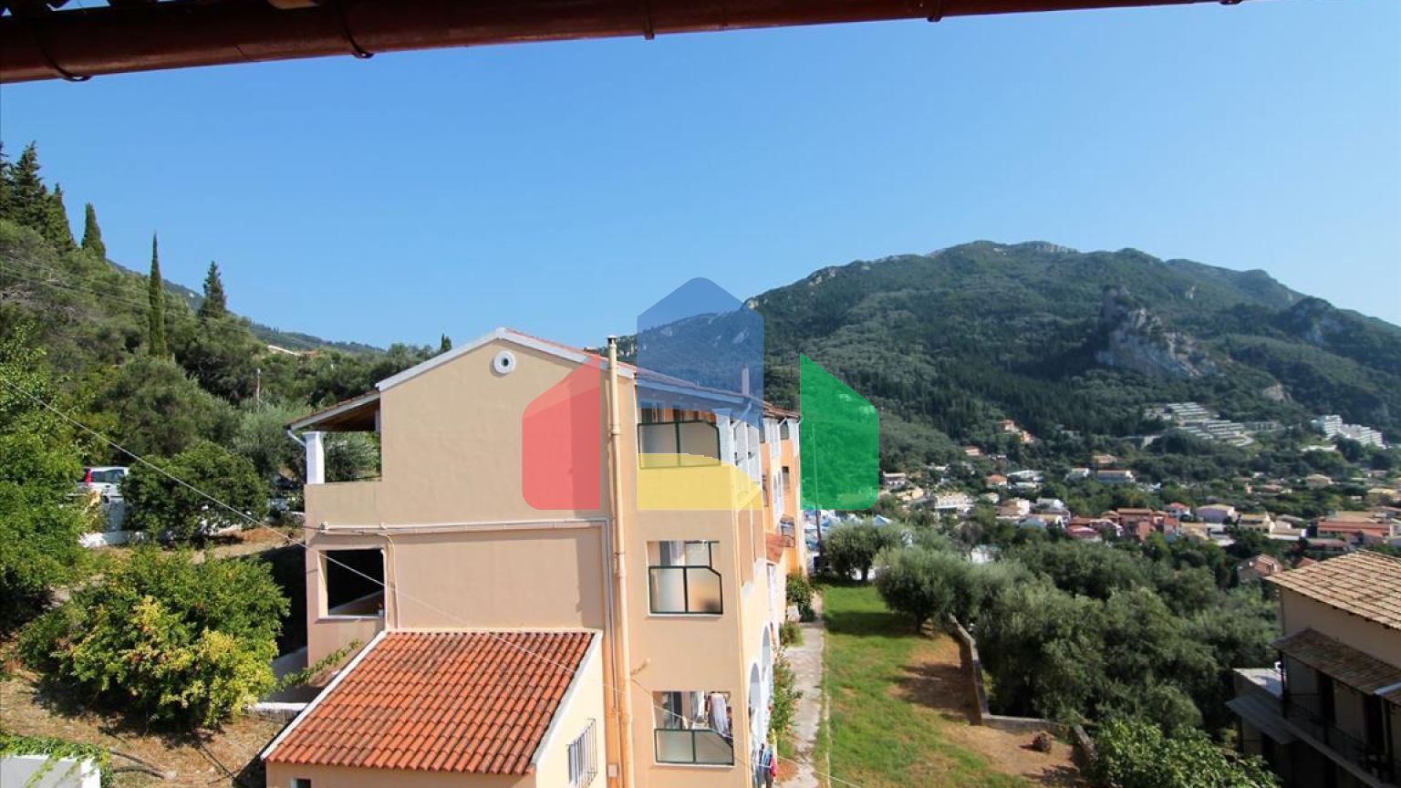 Продажа - Гостиница 550 m² на о. Корфу