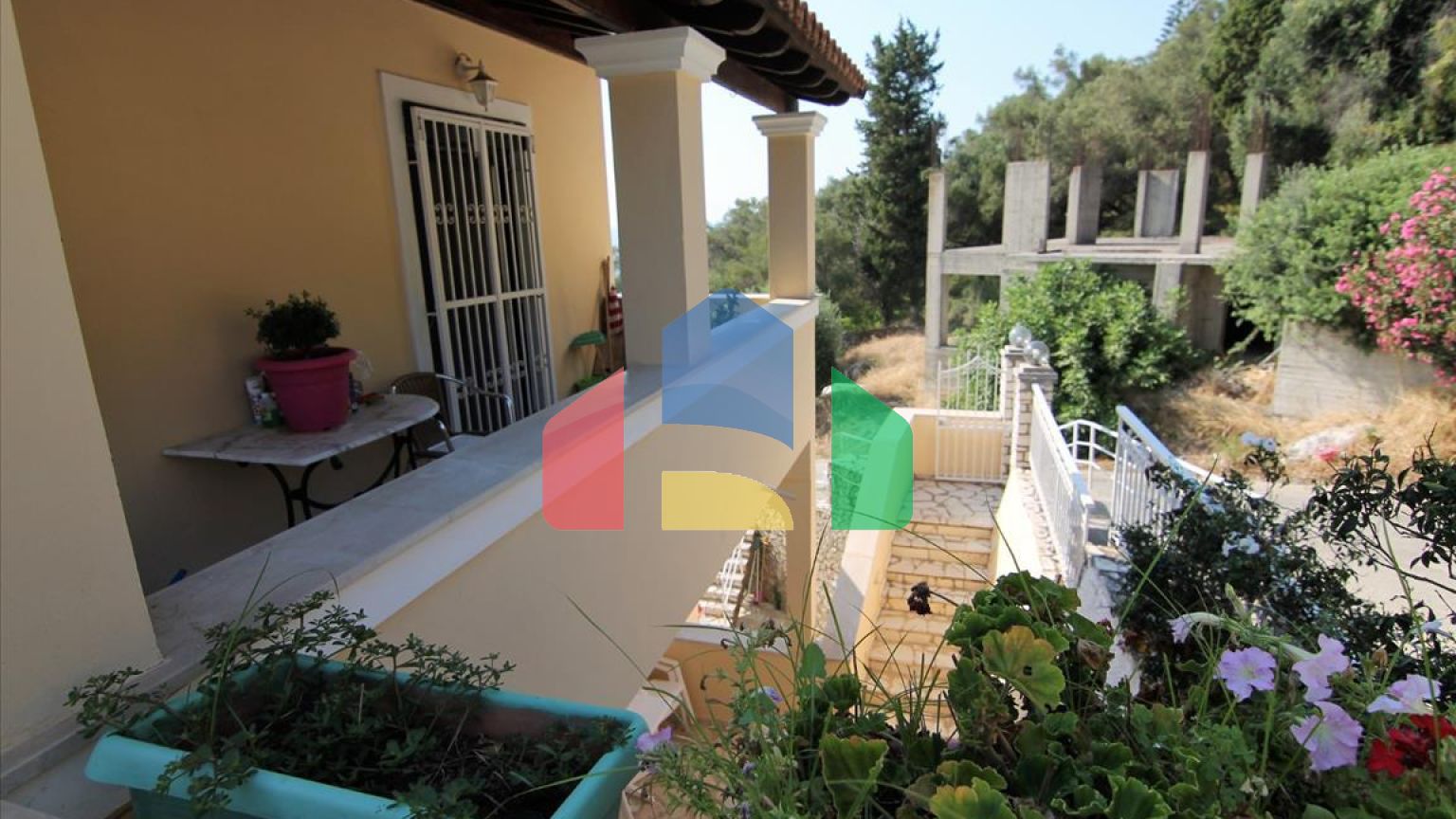 Продажа - Гостиница 550 m² на о. Корфу