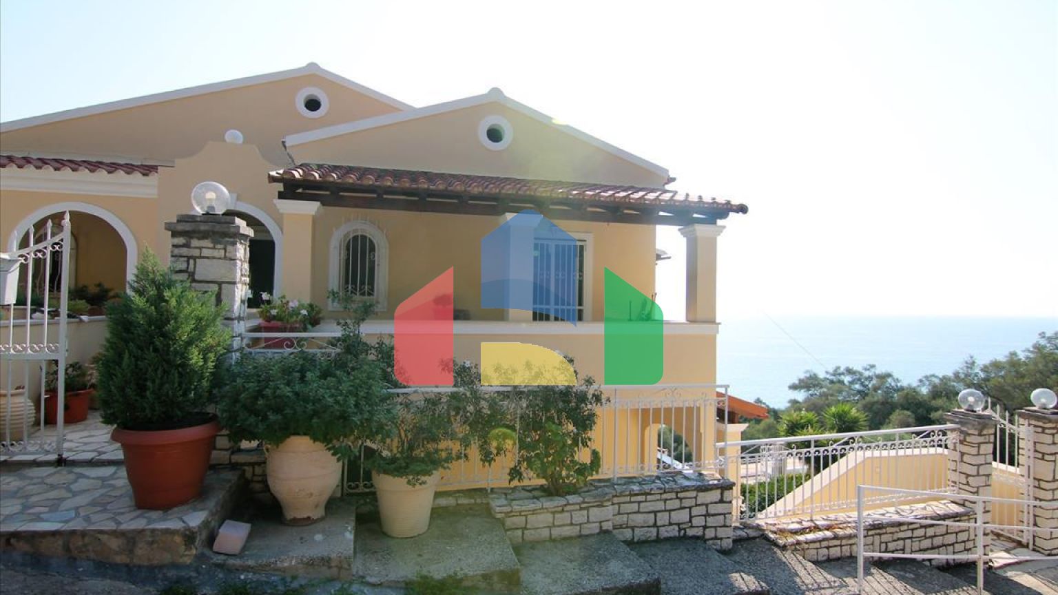 Продажа - Гостиница 550 m² на о. Корфу