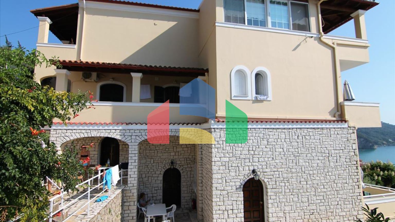 Продажа - Гостиница 550 m² на о. Корфу