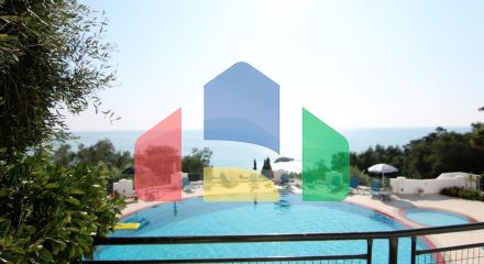 Продажа - Гостиница 550 m² на о. Корфу