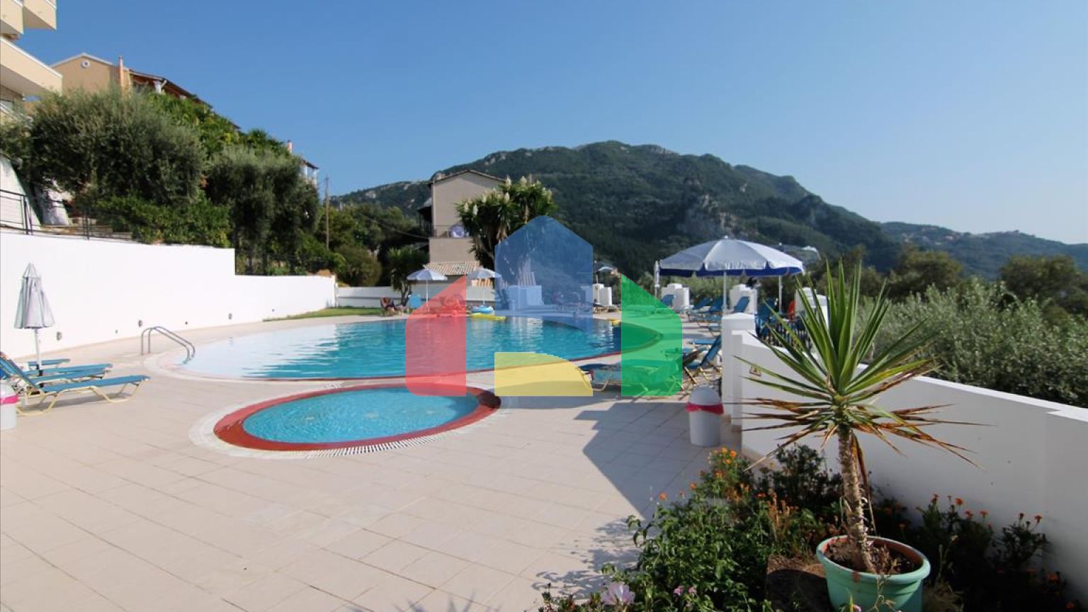 Продажа - Гостиница 550 m² на о. Корфу