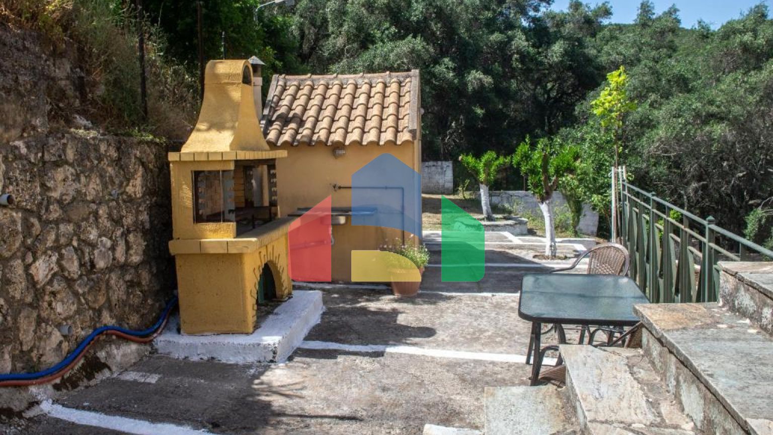 Продажа - Коттедж 200 m² на о. Корфу