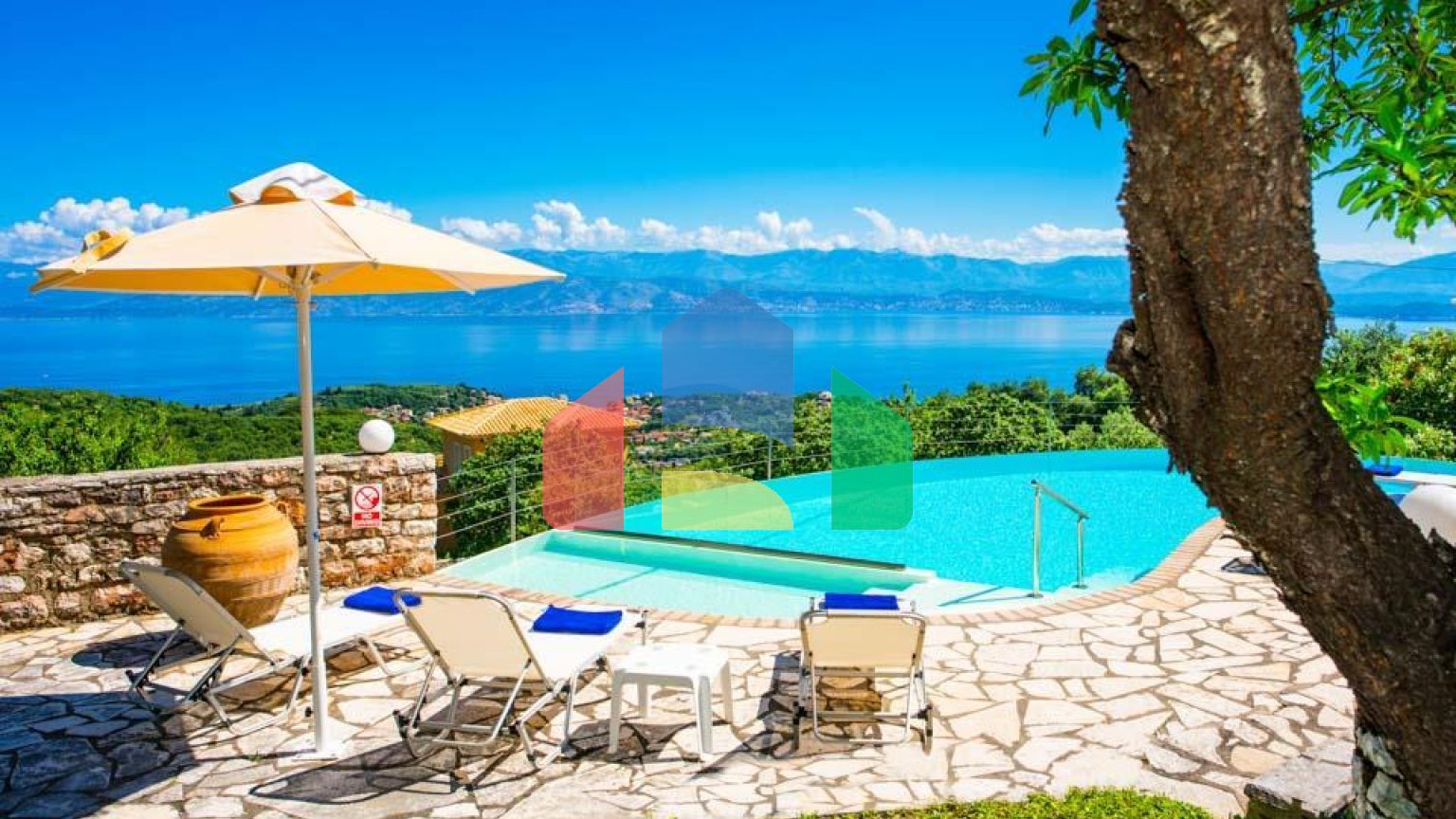 Продажа - Вилла 240 m² на о. Корфу