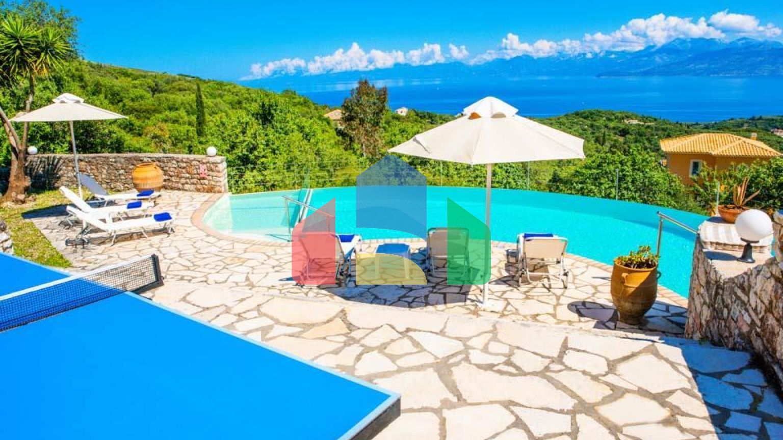 Продажа - Вилла 240 m² на о. Корфу