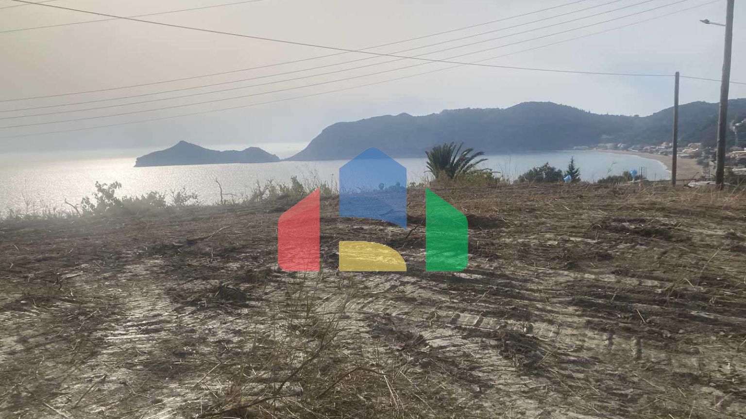 Продаж - Земельна ділянка 10025 m² на о. Корфу