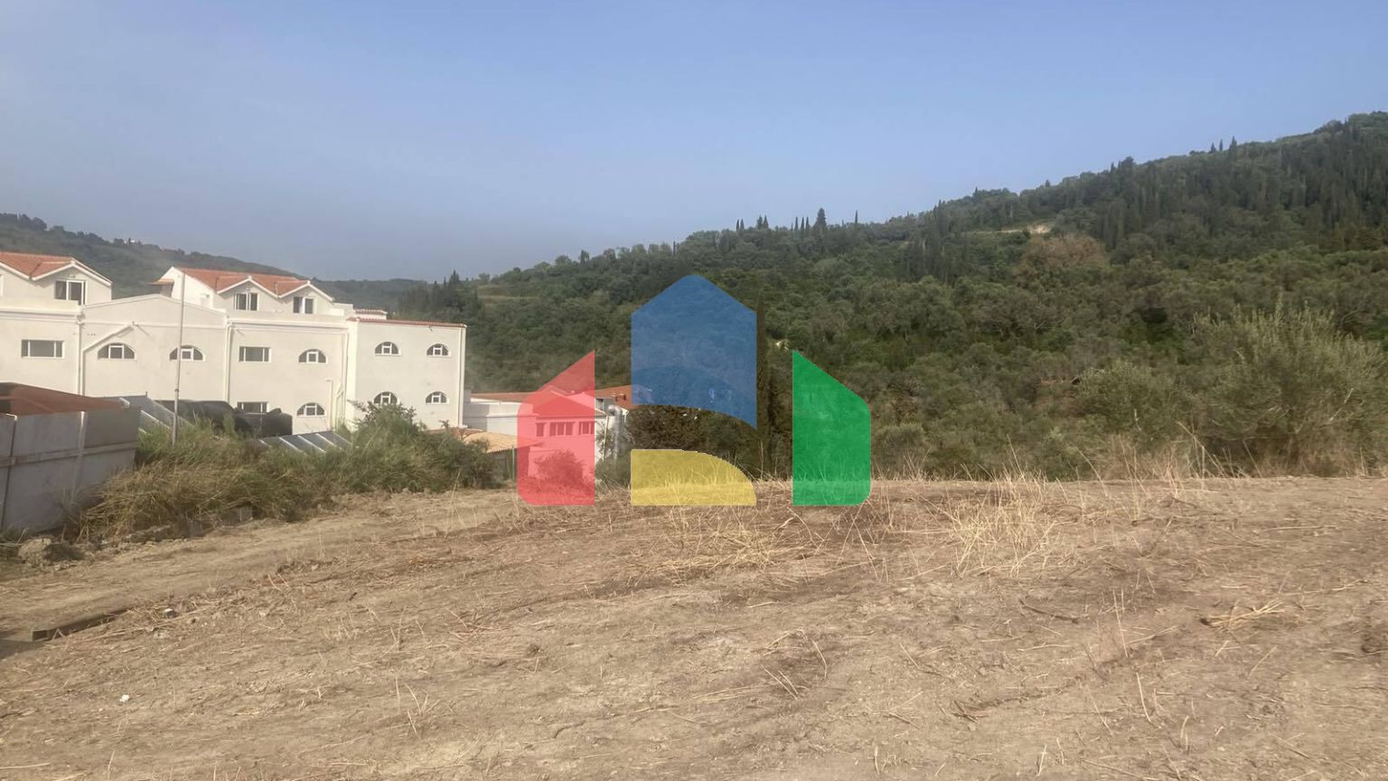 Продаж - Земельна ділянка 10025 m² на о. Корфу