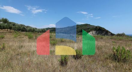 Продаж - Земельна ділянка 6711 m² на о. Корфу