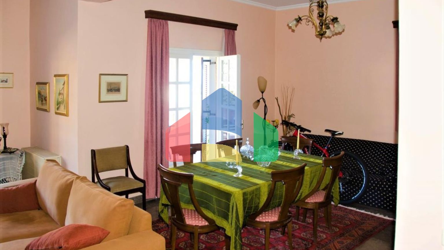 Продаж - Котедж 350 m² на о. Корфу