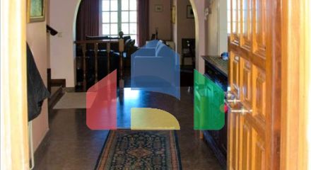 Продаж - Котедж 350 m² на о. Корфу