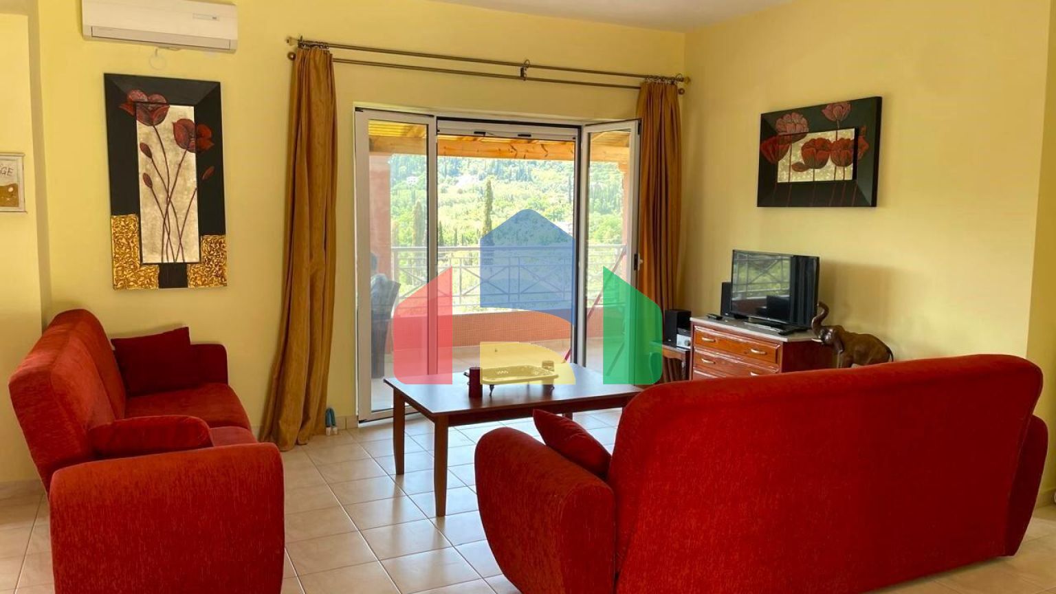 Продаж - Котедж 319 m² на о. Корфу