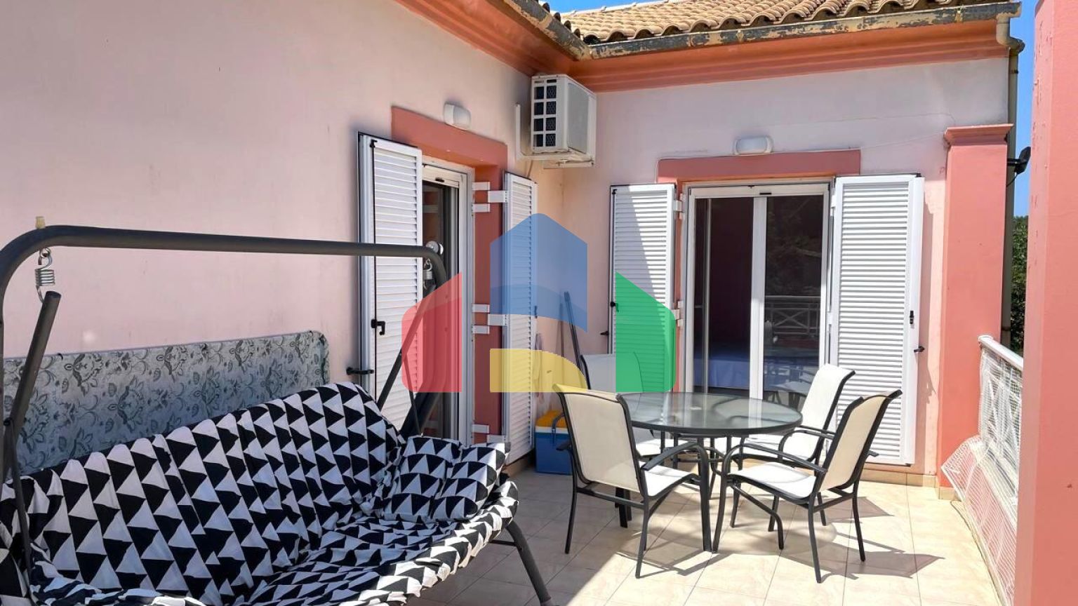 Продаж - Котедж 319 m² на о. Корфу